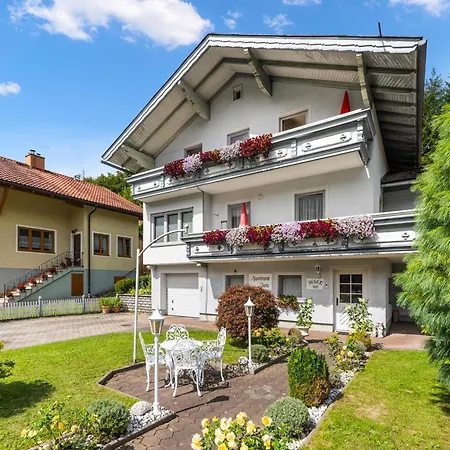 Haus Doris - Sauna & Garden Apartment *